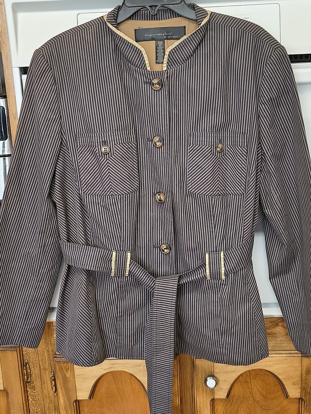 Apostrophe Women’s Striped Button-Front Shirt Jacket in Black and Tan